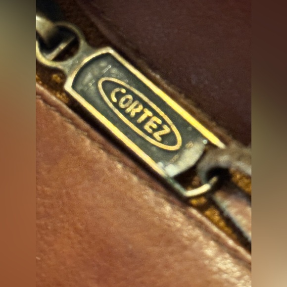 Vintage Brown Cortez Genuine Leather Shoulder Bag / Hand Bag - Picture 8 of 16